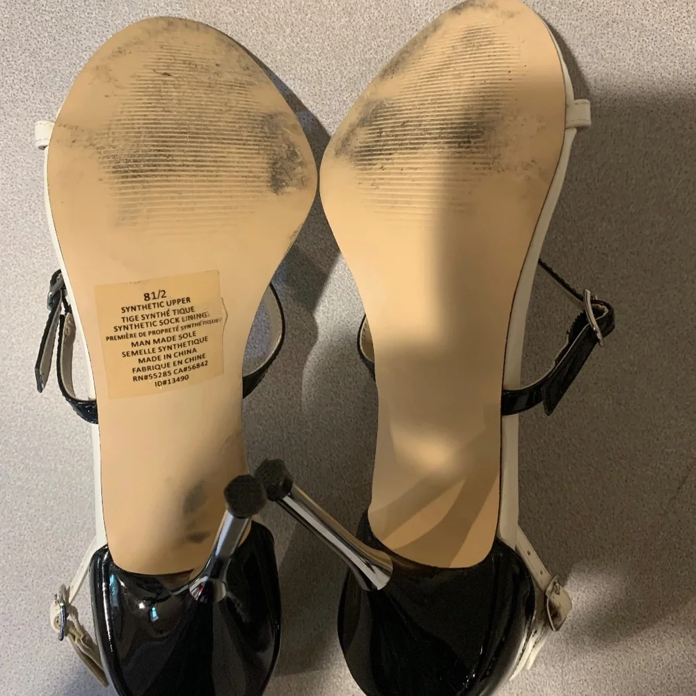 Express Black/White Patent Strappy Sandals sz 8.5